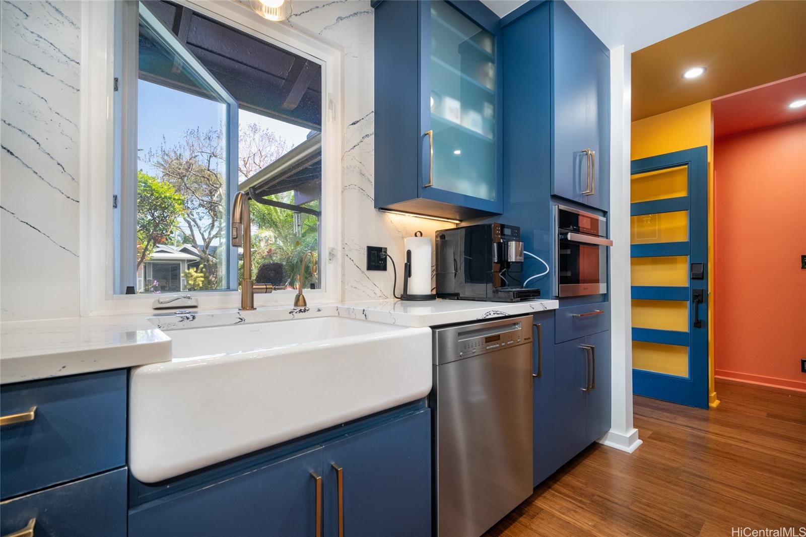 427  Akoakoa Pl Enchanted Lake, Kailua home - photo 3 of 25