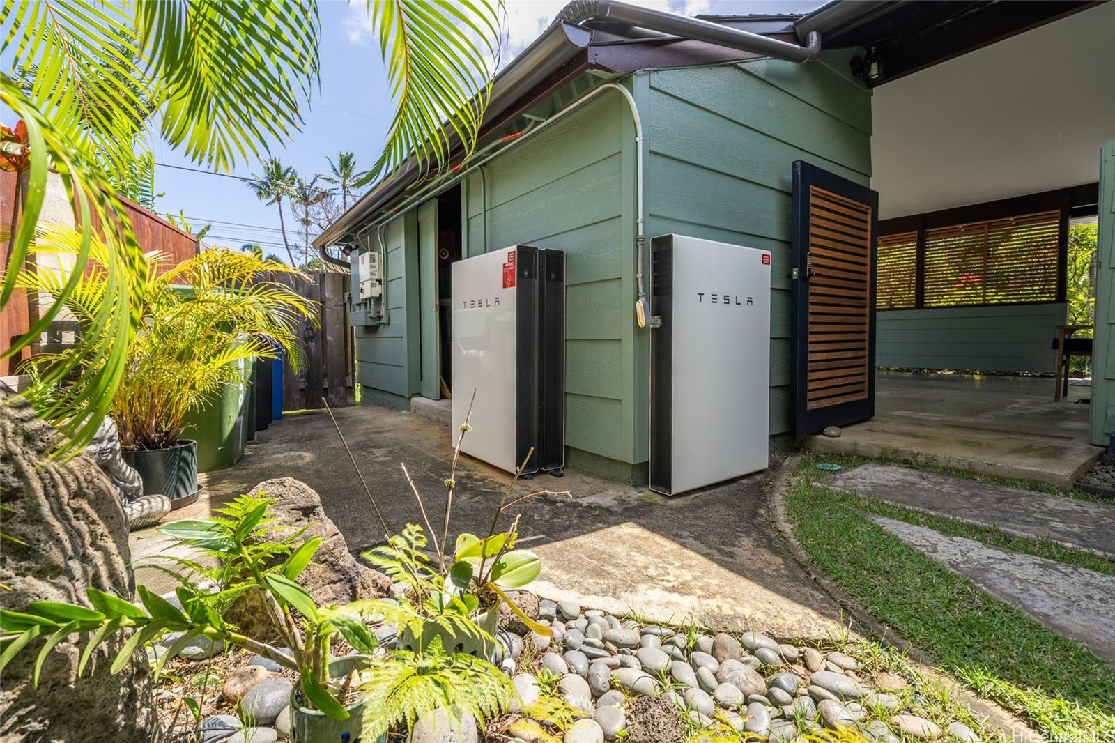 427  Akoakoa Pl Enchanted Lake, Kailua home - photo 21 of 25