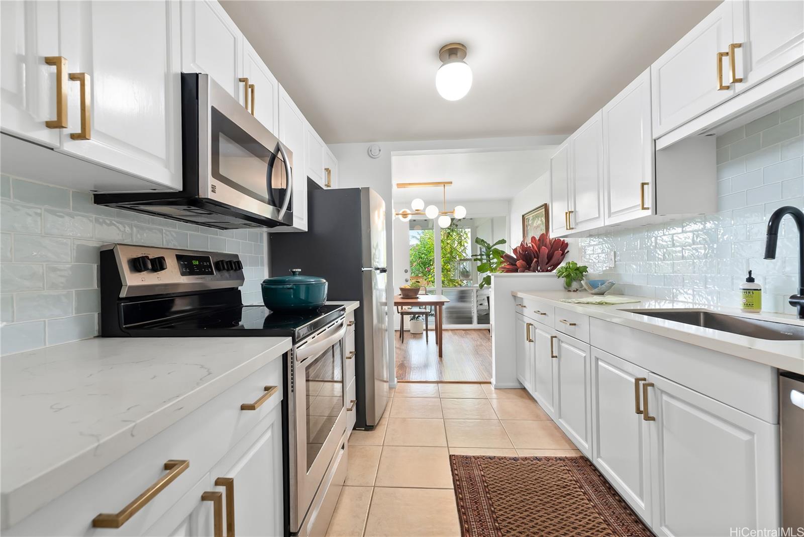 427 Kawaihae Street townhouse # 104, Honolulu, Hawaii - photo 7 of 25