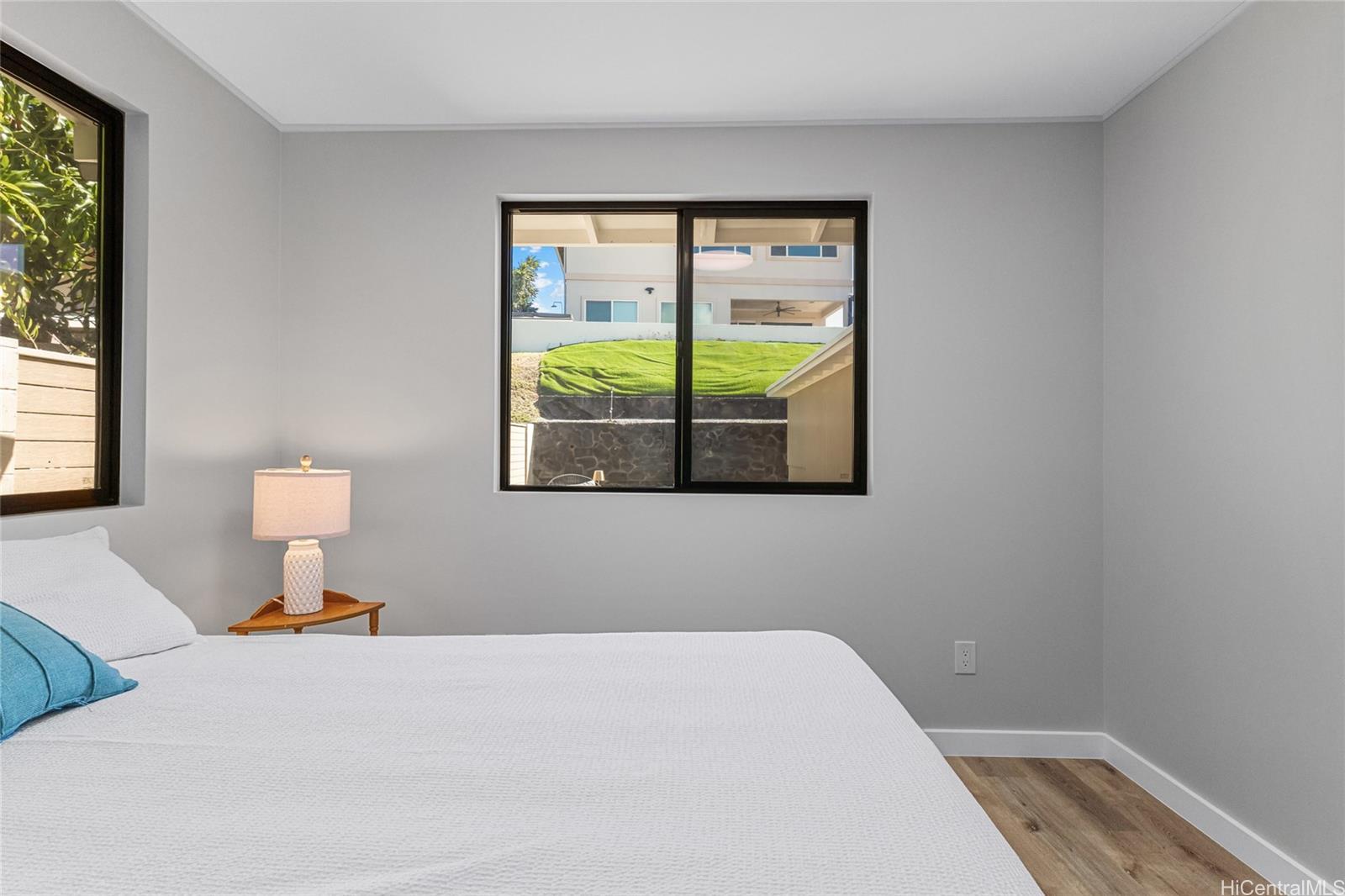 427  Kekupua Street Koko Head Terrace, Hawaii Kai home - photo 15 of 25