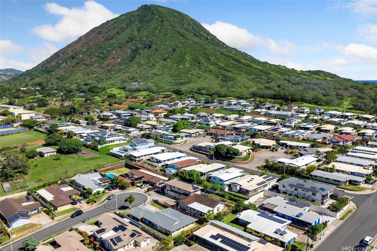 427  Kekupua Street Koko Head Terrace, Hawaii Kai home - photo 23 of 25