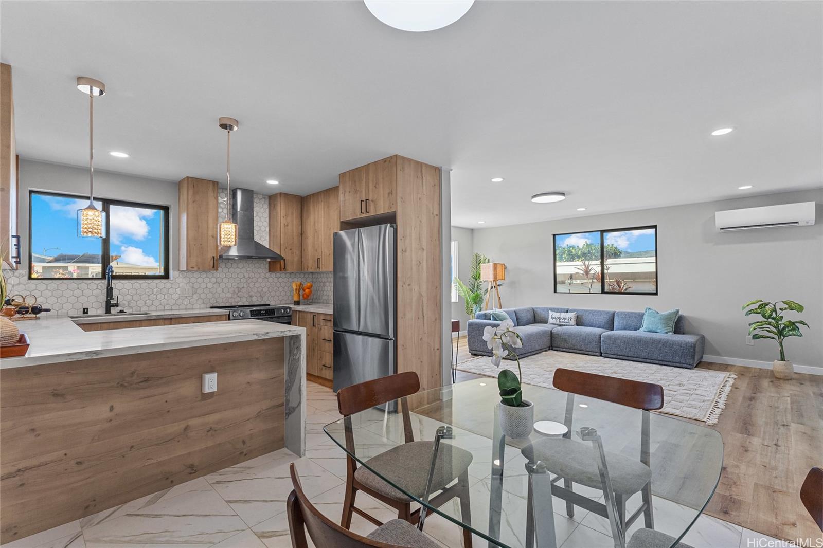 427  Kekupua Street Koko Head Terrace, Hawaii Kai home - photo 6 of 25