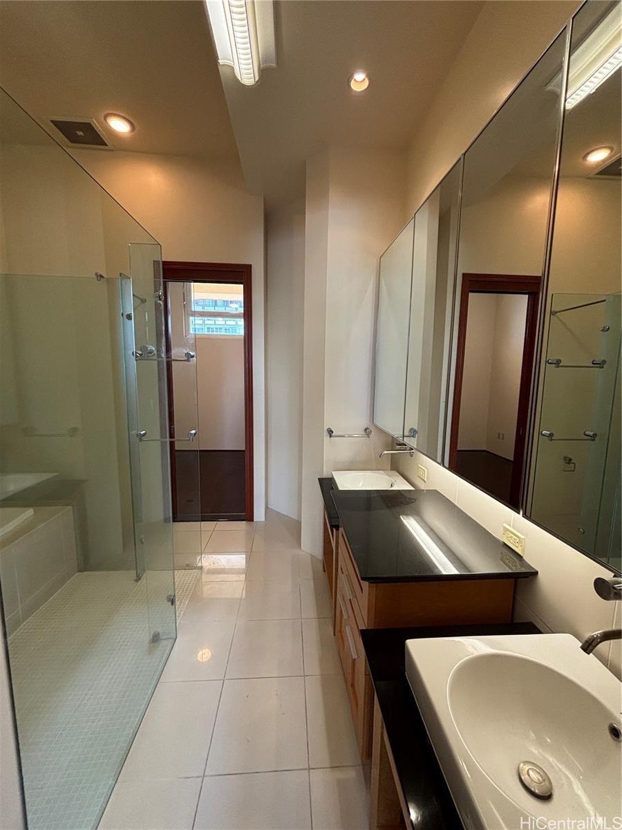 427 Launiu Street Honolulu - Rental - photo 13 of 23