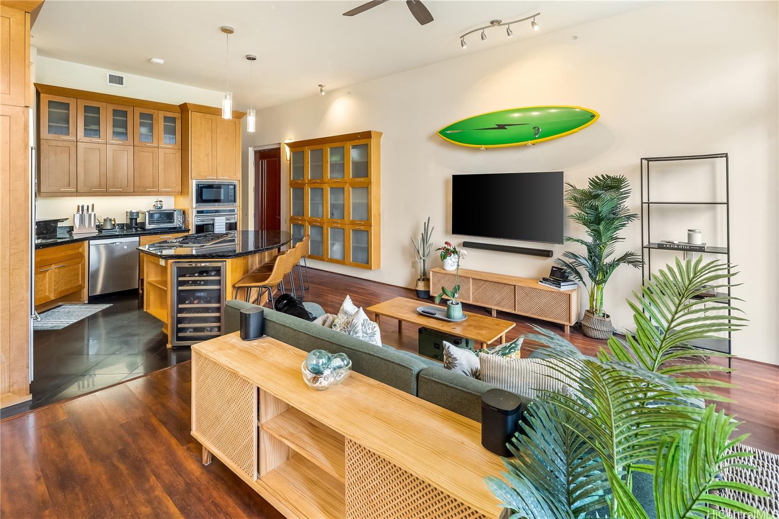 Loft at Waikiki condo # 504, Honolulu, Hawaii - photo 4 of 25