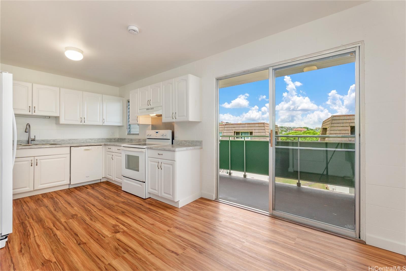 Foster Hgts Villa condo # J29, Honolulu, Hawaii - photo 9 of 24