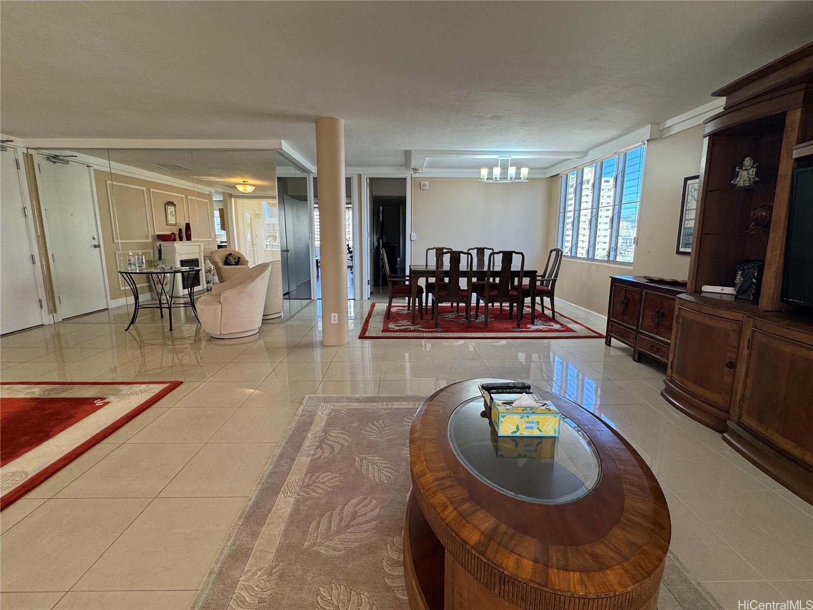 430 Kaiolu Street Honolulu - Rental - photo 4 of 20