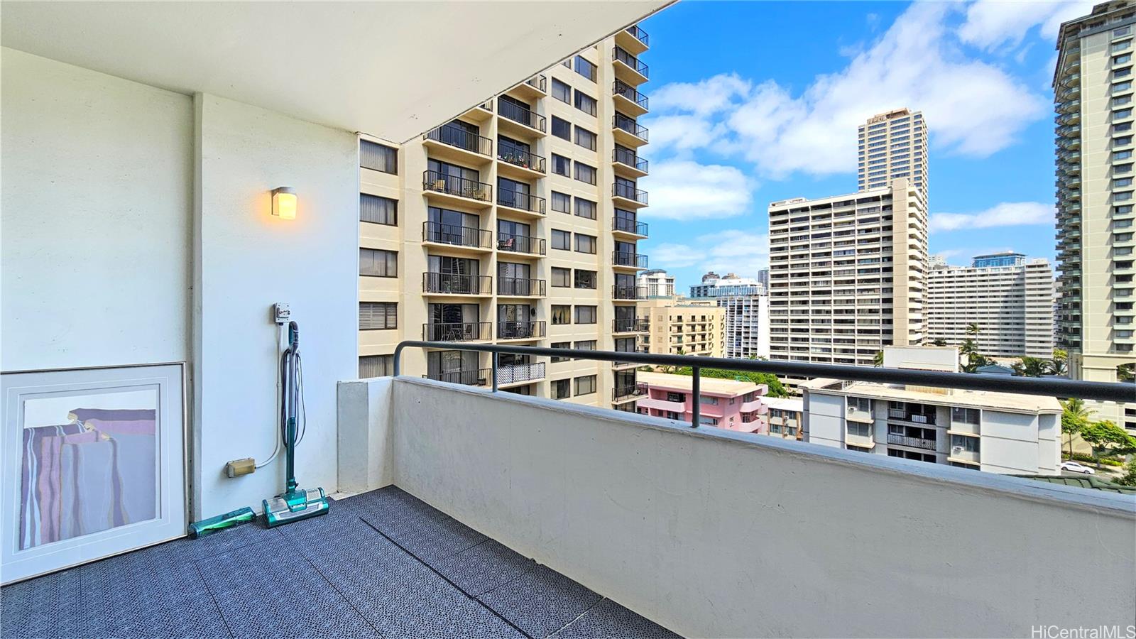 430 Kaiolu Street Honolulu - Rental - photo 16 of 19