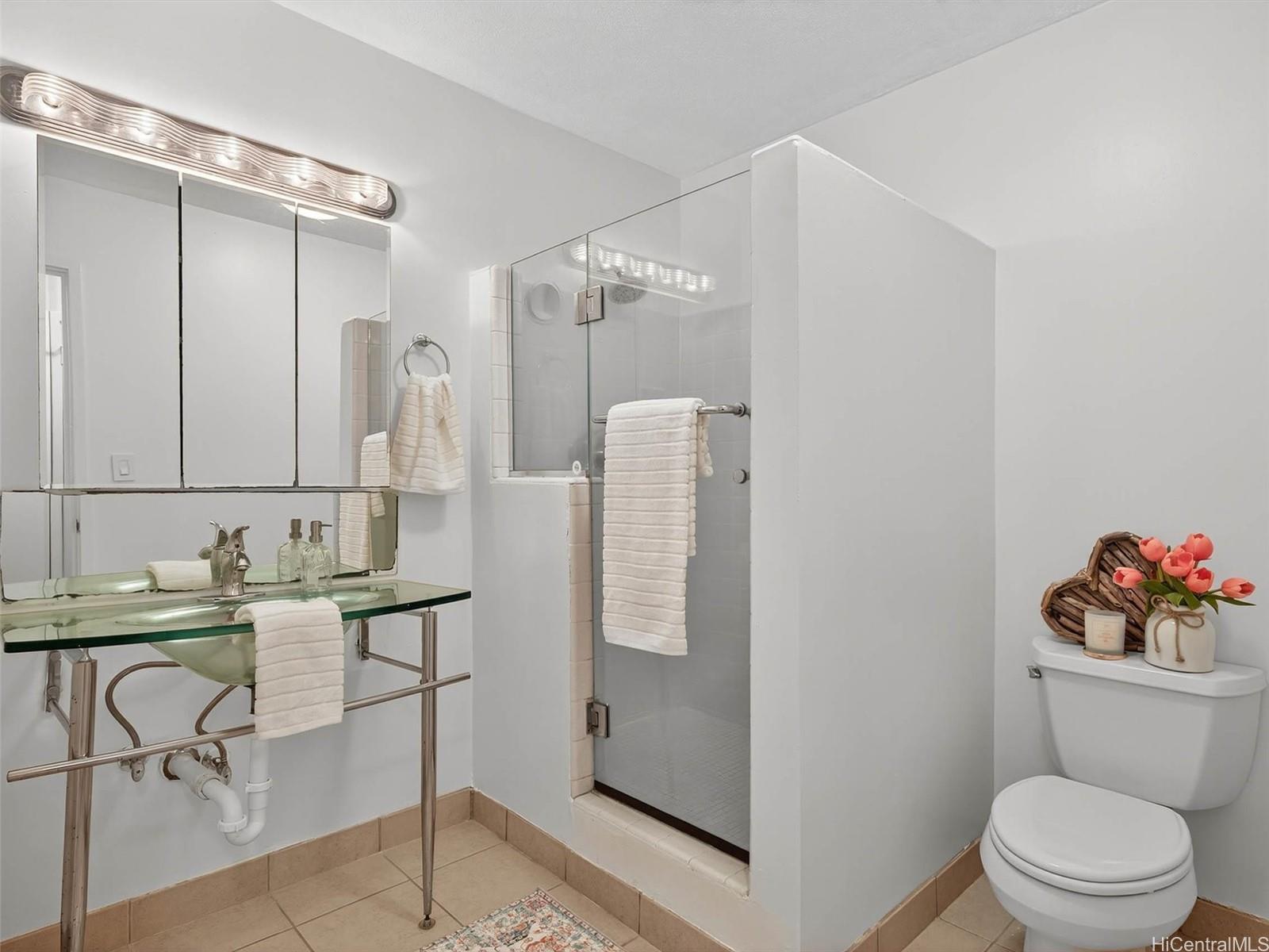 Kaiolu Sunrise condo # 207, Honolulu, Hawaii - photo 10 of 21