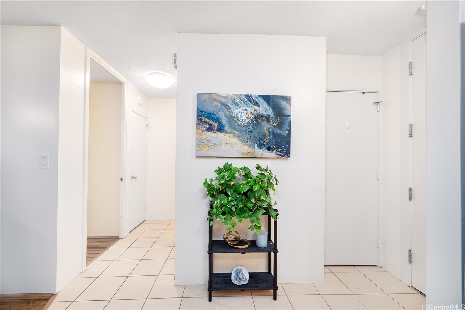Kaiolu Sunrise condo # 302, Honolulu, Hawaii - photo 6 of 13