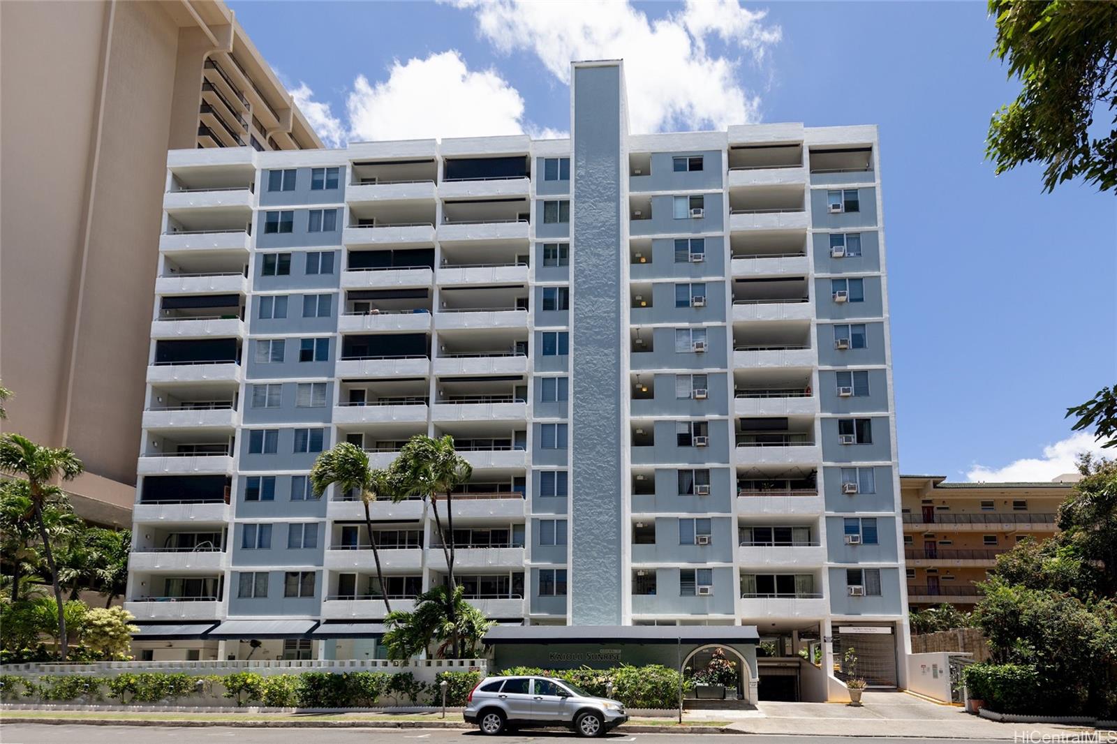 Kaiolu Sunrise condo # 303, Honolulu, Hawaii - photo 14 of 17