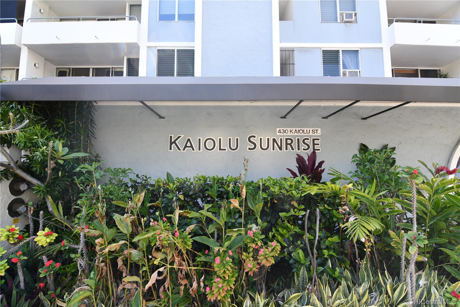 Kaiolu Sunrise condo # 306, Honolulu, Hawaii - photo 2 of 22