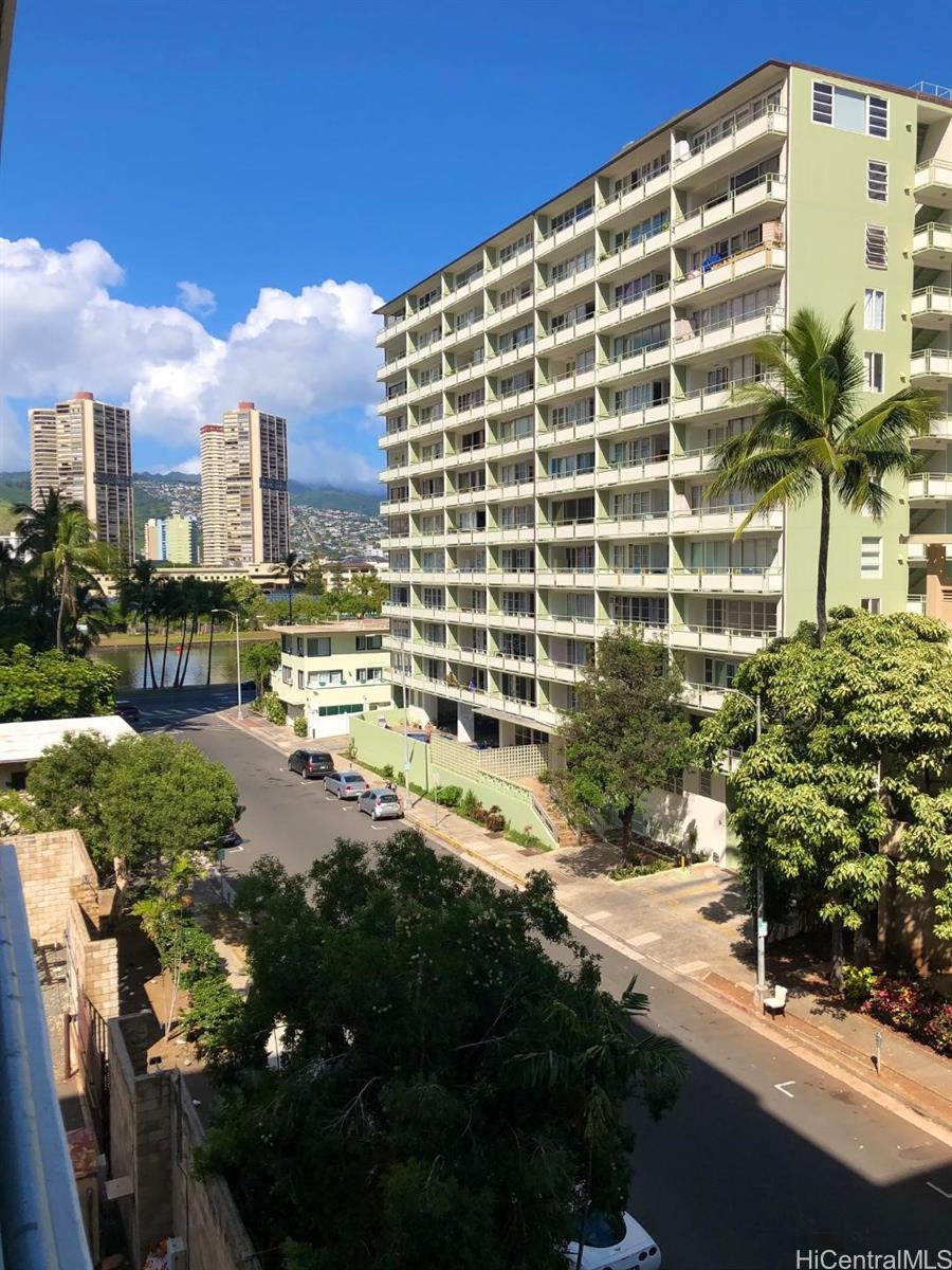 430 Kaiolu St Honolulu - Rental - photo 13 of 21