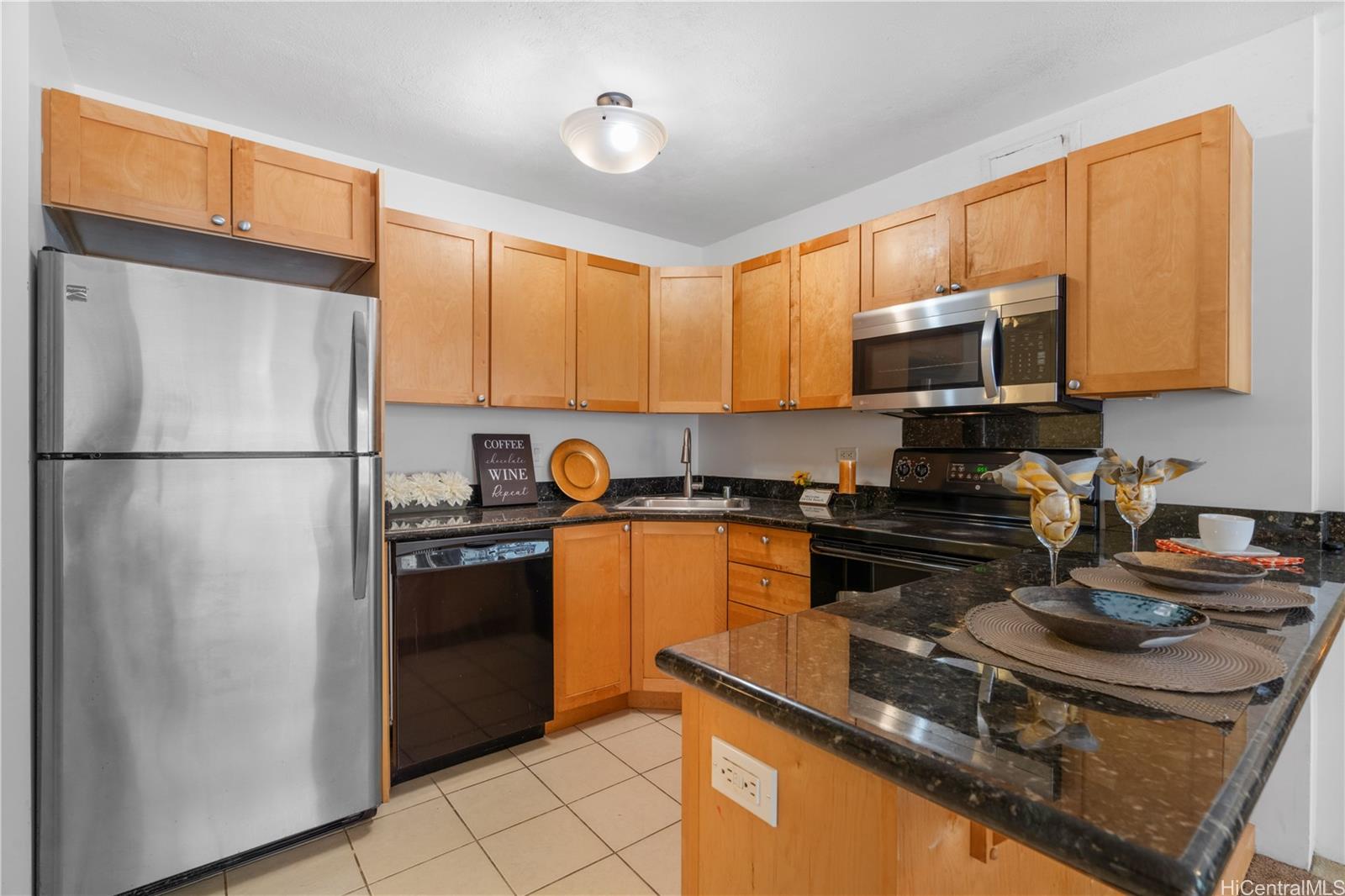 Kaiolu Sunrise condo # 505, Honolulu, Hawaii - photo 14 of 25