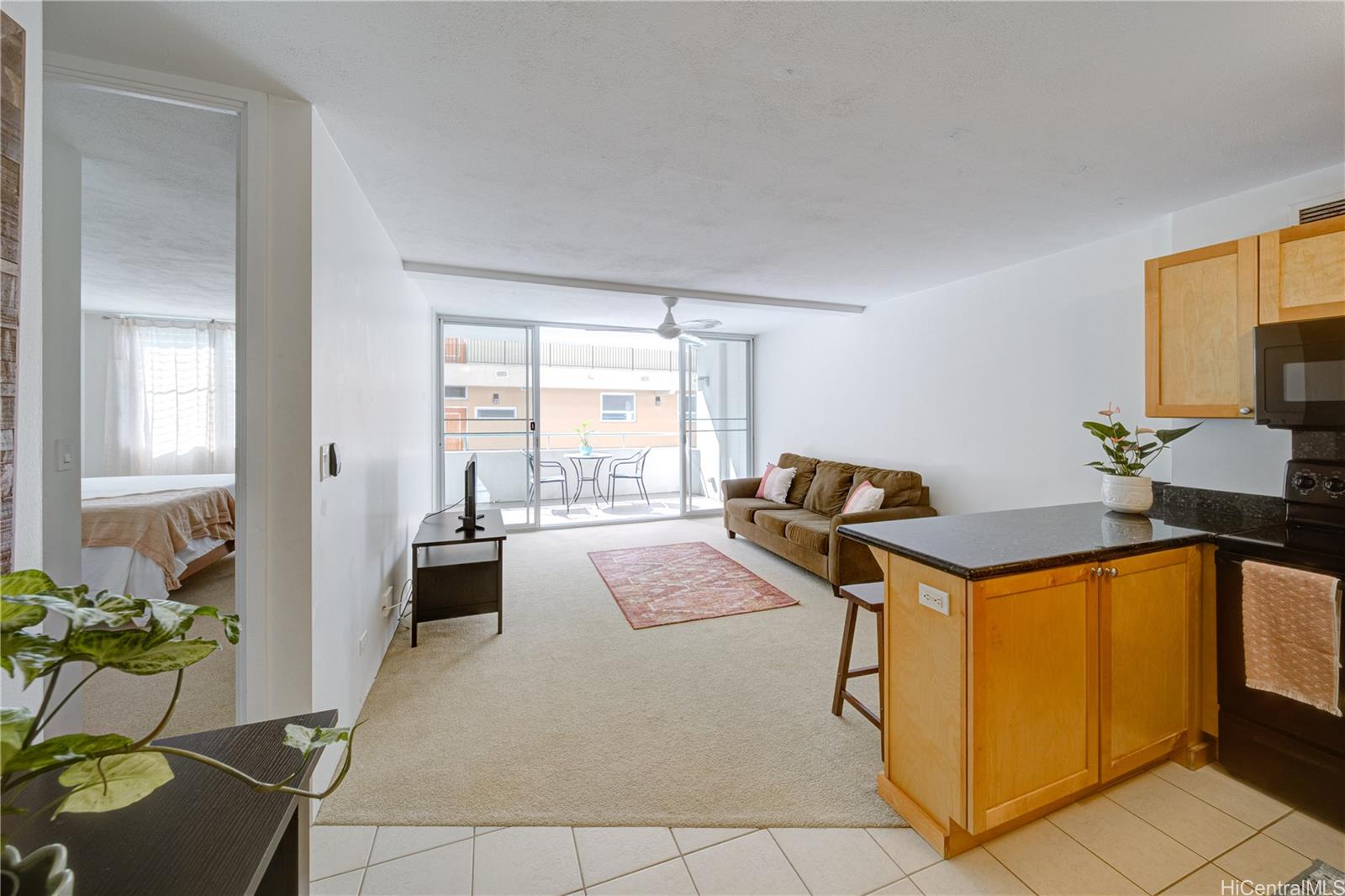 Kaiolu Sunrise condo # 607, Honolulu, Hawaii - photo 4 of 19