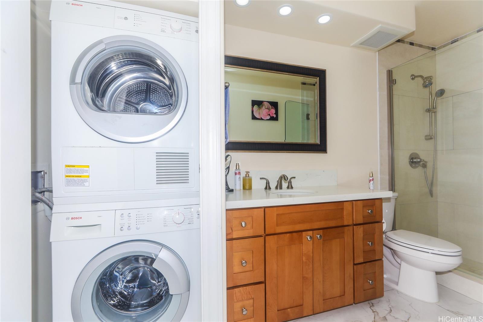 Keoni Ana condo # 1002, Honolulu, Hawaii - photo 19 of 21