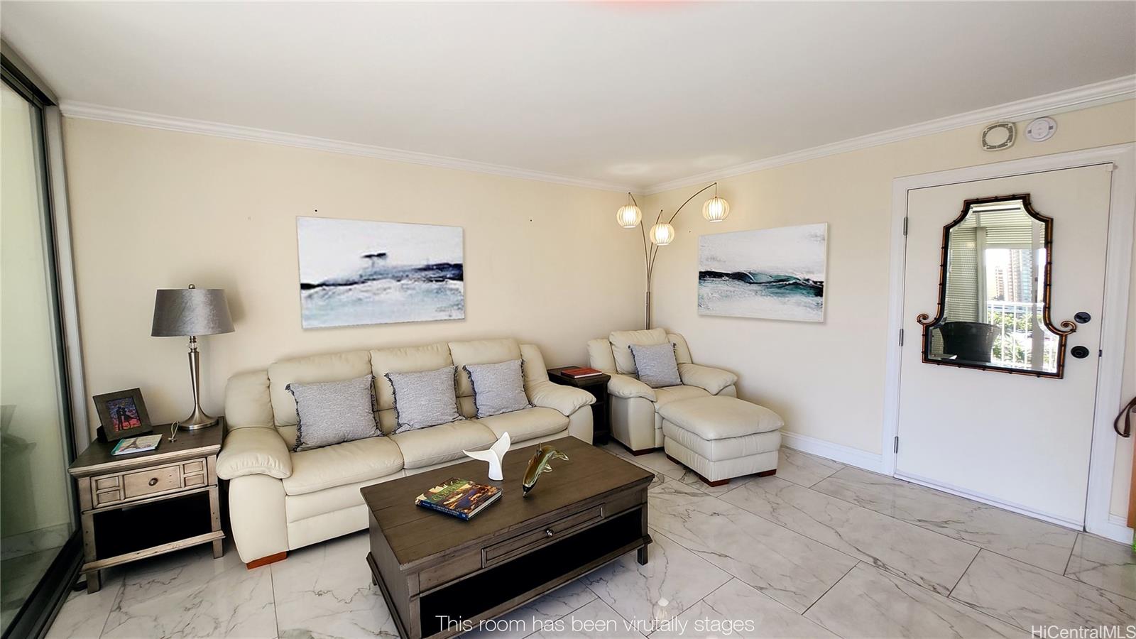 Keoni Ana condo # 1002, Honolulu, Hawaii - photo 4 of 21