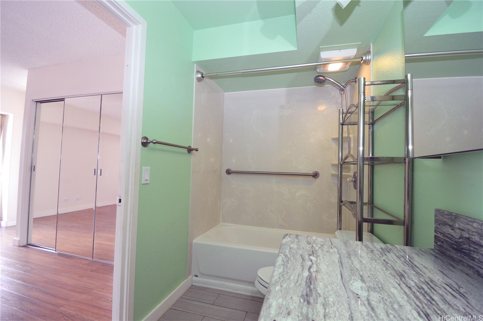 430 Keoniana St Honolulu - Rental - photo 16 of 20