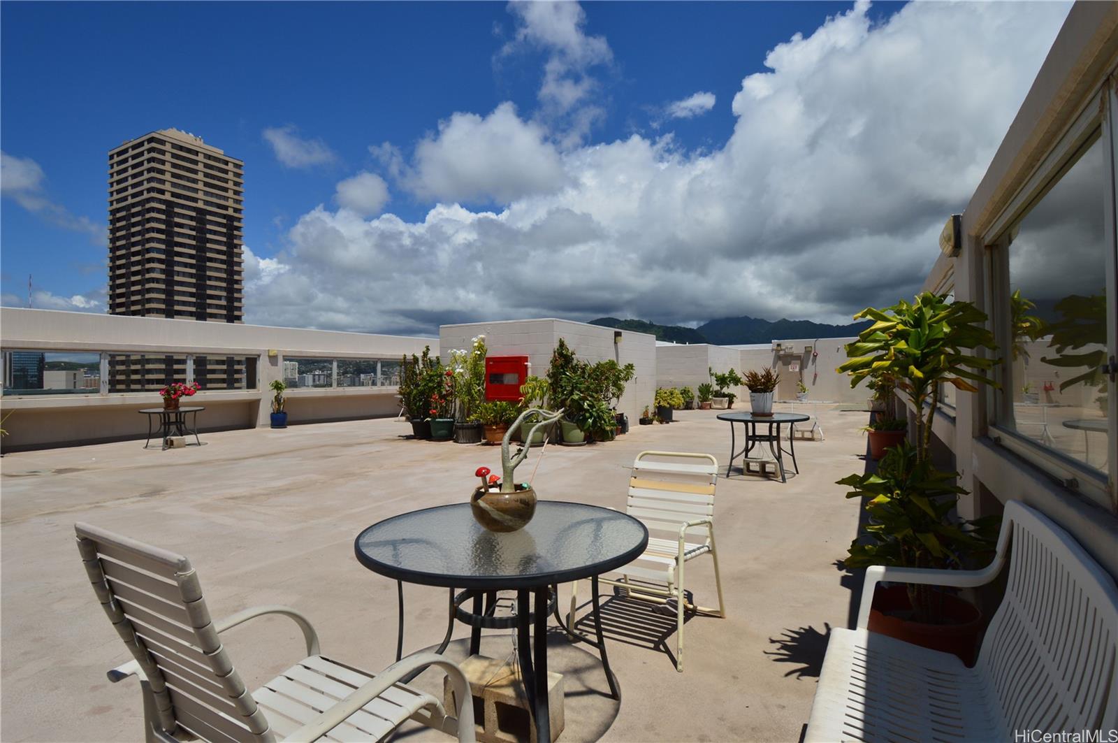 430 Keoniana St Honolulu - Rental - photo 19 of 20