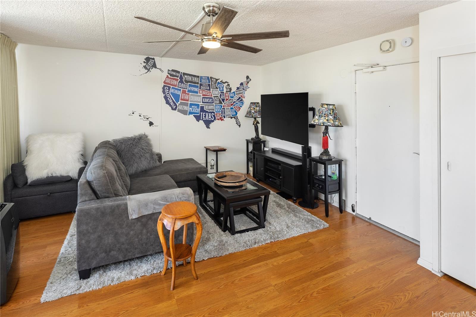 Keoni Ana condo # 1010, Honolulu, Hawaii - photo 7 of 20