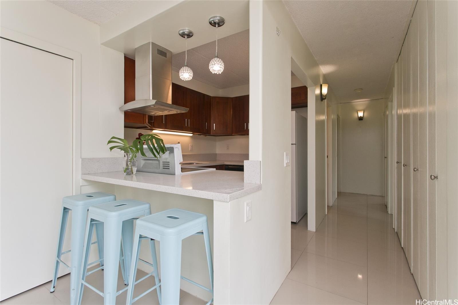 Keoni Ana condo # 104, Honolulu, Hawaii - photo 5 of 25