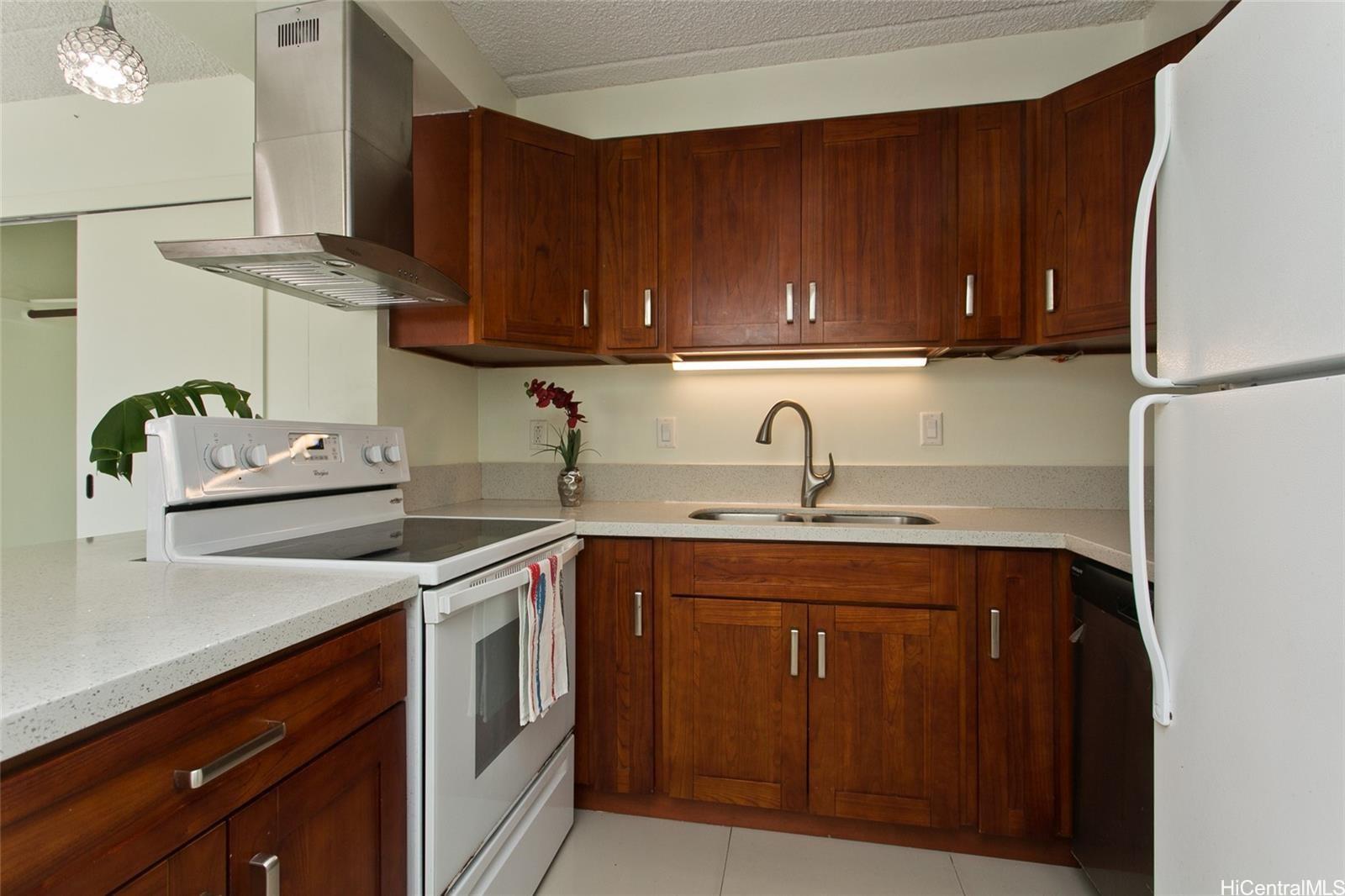 Keoni Ana condo # 104, Honolulu, Hawaii - photo 6 of 25