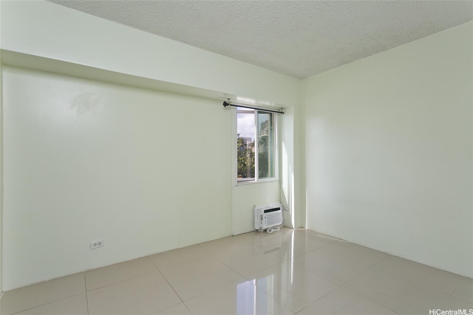 Keoni Ana condo # 104, Honolulu, Hawaii - photo 9 of 25