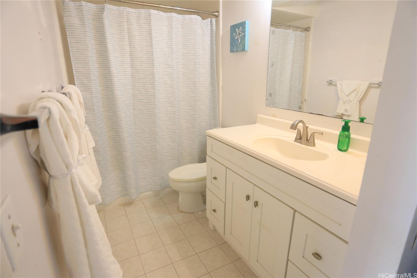 Keoni Ana condo # 1201, Honolulu, Hawaii - photo 8 of 13