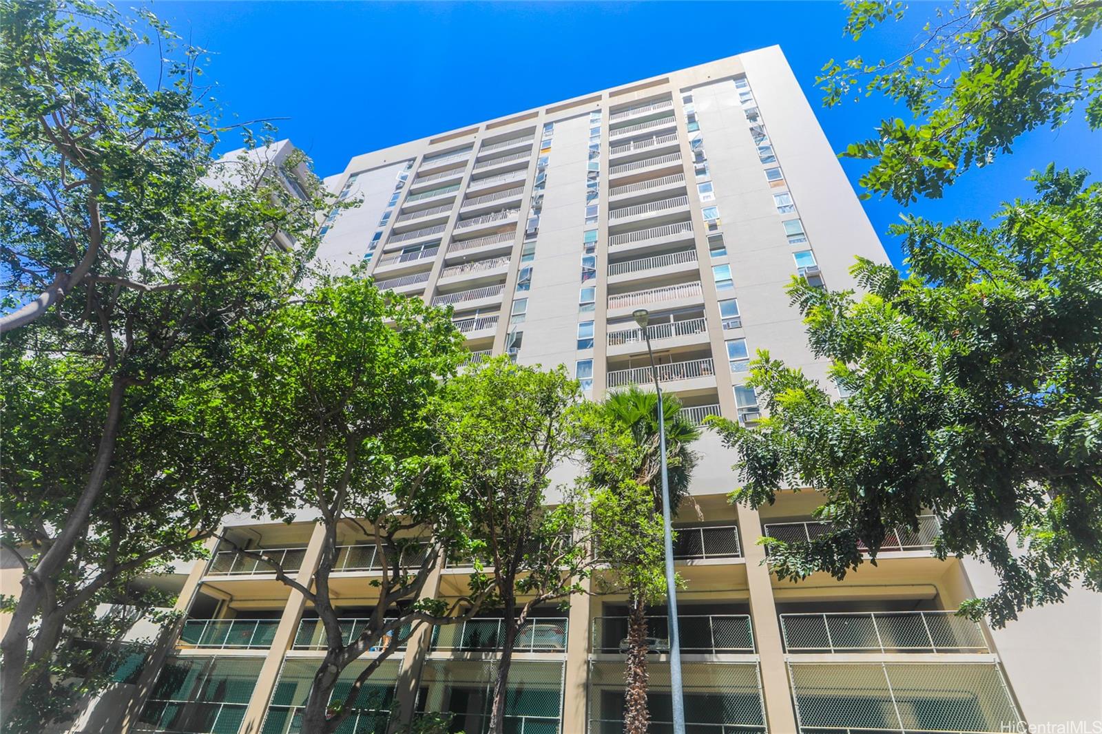 Keoni Ana condo # 1307, Honolulu, Hawaii - photo 22 of 23