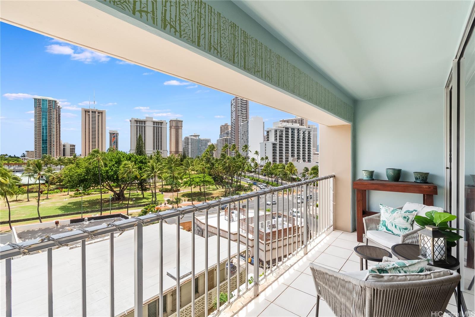 Keoni Ana condo # 202, Honolulu, Hawaii - photo 9 of 18