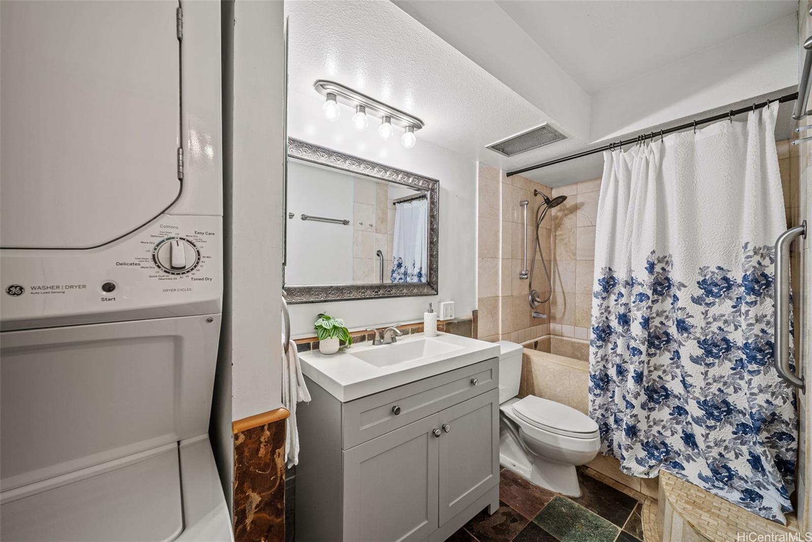 Keoni Ana condo # 204, Honolulu, Hawaii - photo 14 of 20