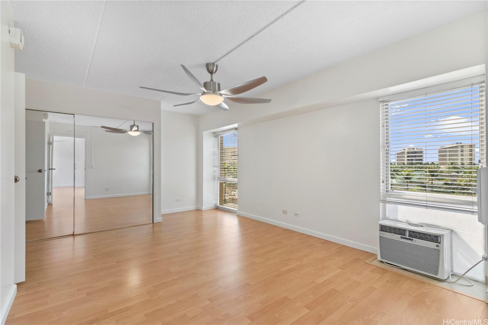 Keoni Ana condo # 206, Honolulu, Hawaii - photo 9 of 13