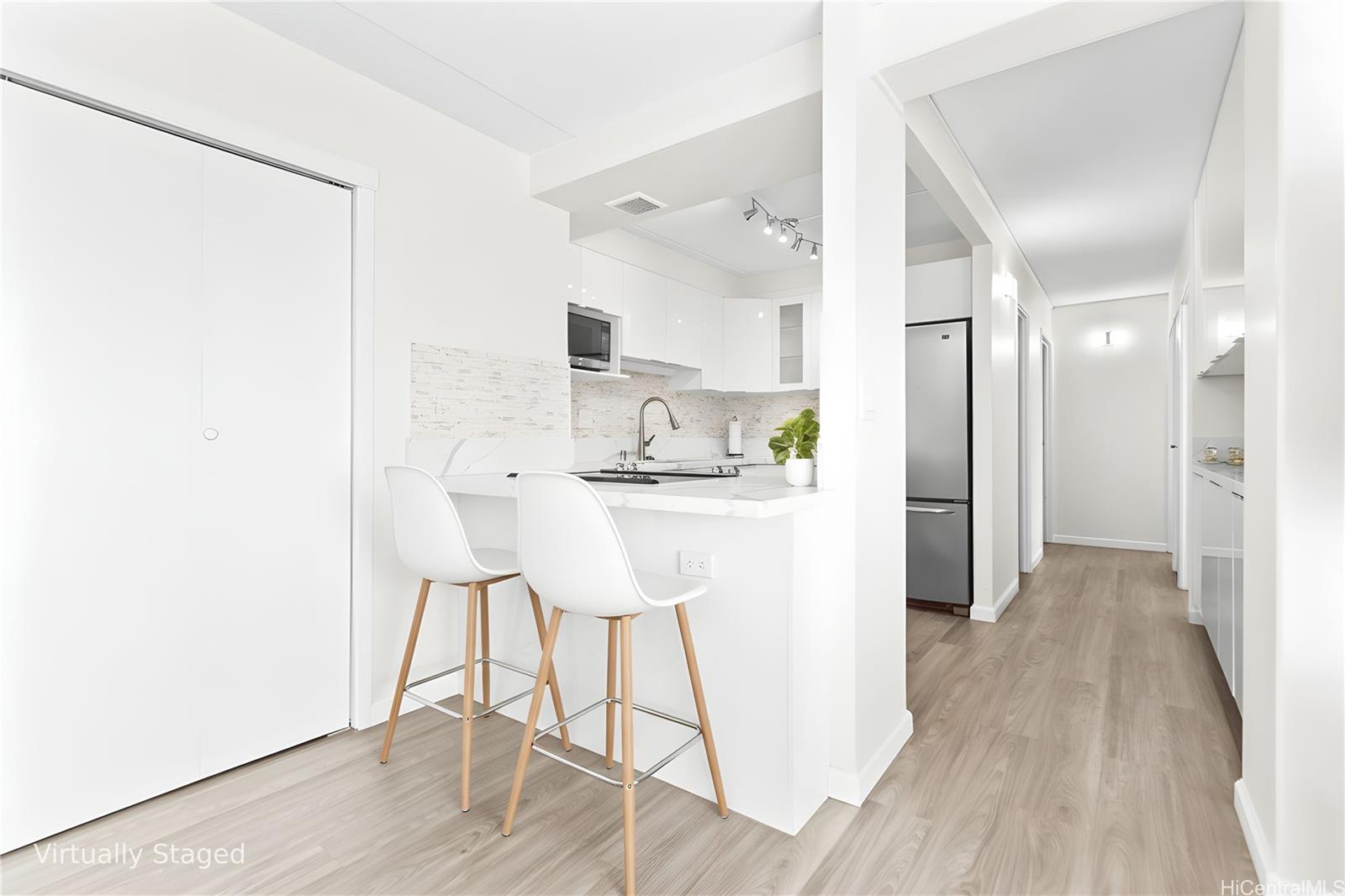 Keoni Ana condo # 304, Honolulu, Hawaii - photo 12 of 24