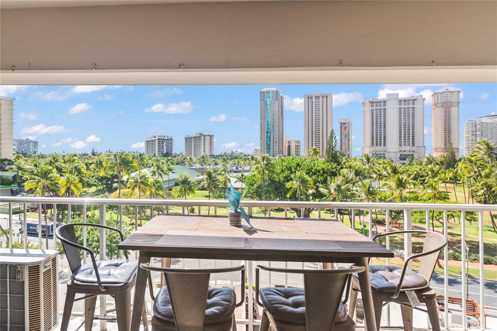 Keoni Ana condo # 304, Honolulu, Hawaii - photo 5 of 24