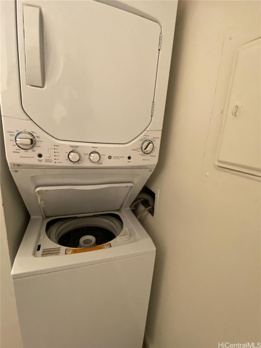 Keoni Ana condo # 308, Honolulu, Hawaii - photo 11 of 11