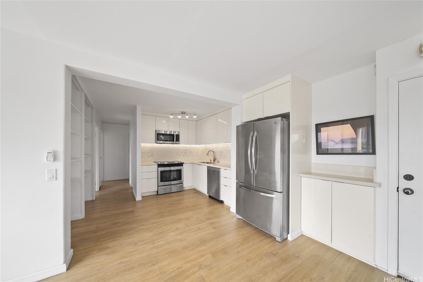 Keoni Ana condo # 308, Honolulu, Hawaii - photo 6 of 17