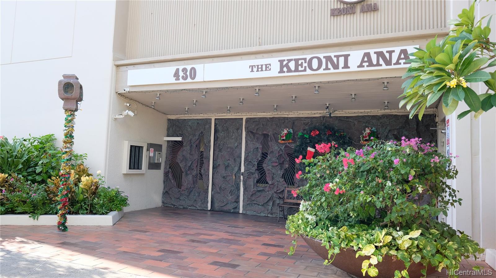 Keoni Ana condo # 404, Honolulu, Hawaii - photo 14 of 17