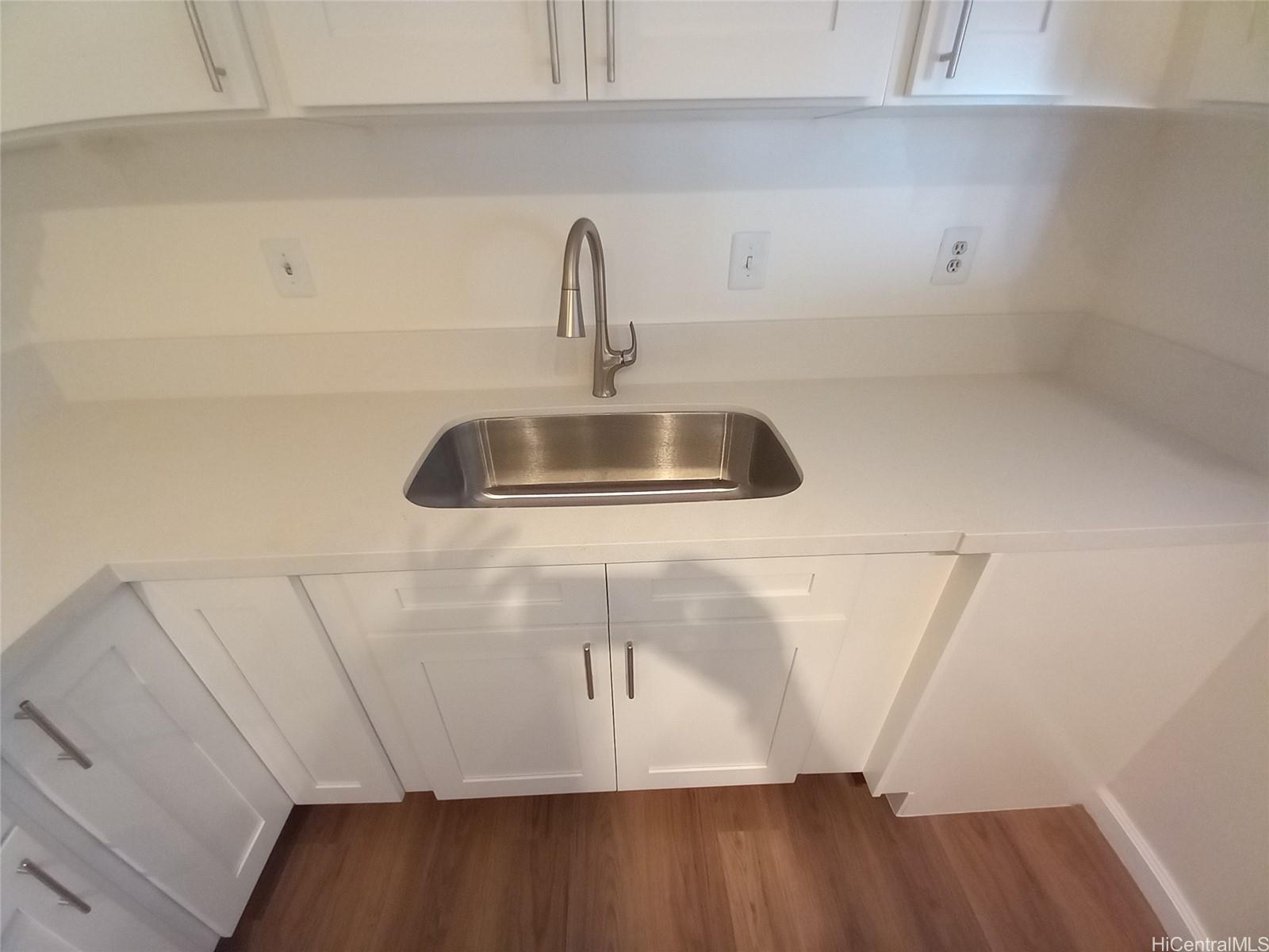 430 Keoniana Street Honolulu - Rental - photo 8 of 15