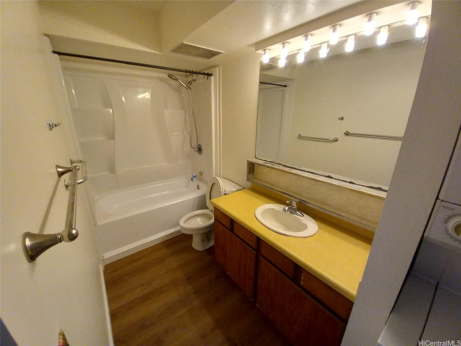 430 Keoniana Street Honolulu - Rental - photo 9 of 15