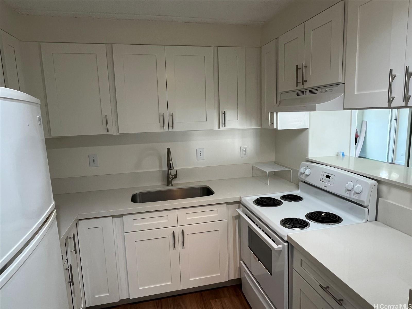 Keoni Ana condo # 514, Honolulu, Hawaii - photo 5 of 17