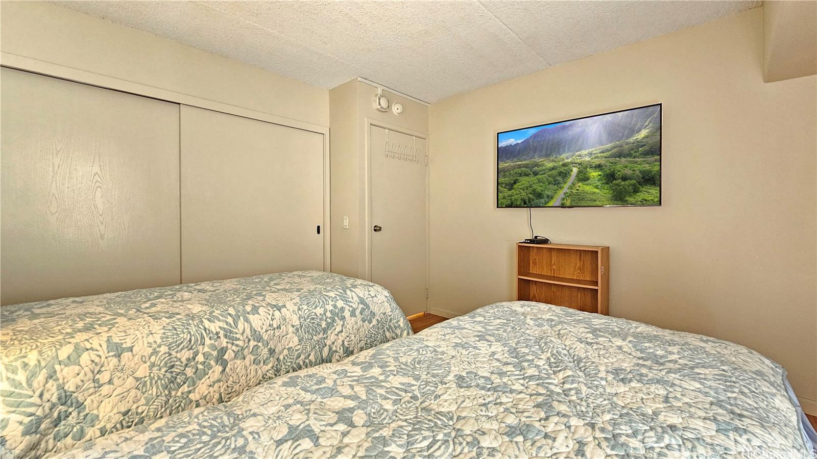 Keoni Ana condo # 603, Honolulu, Hawaii - photo 20 of 25