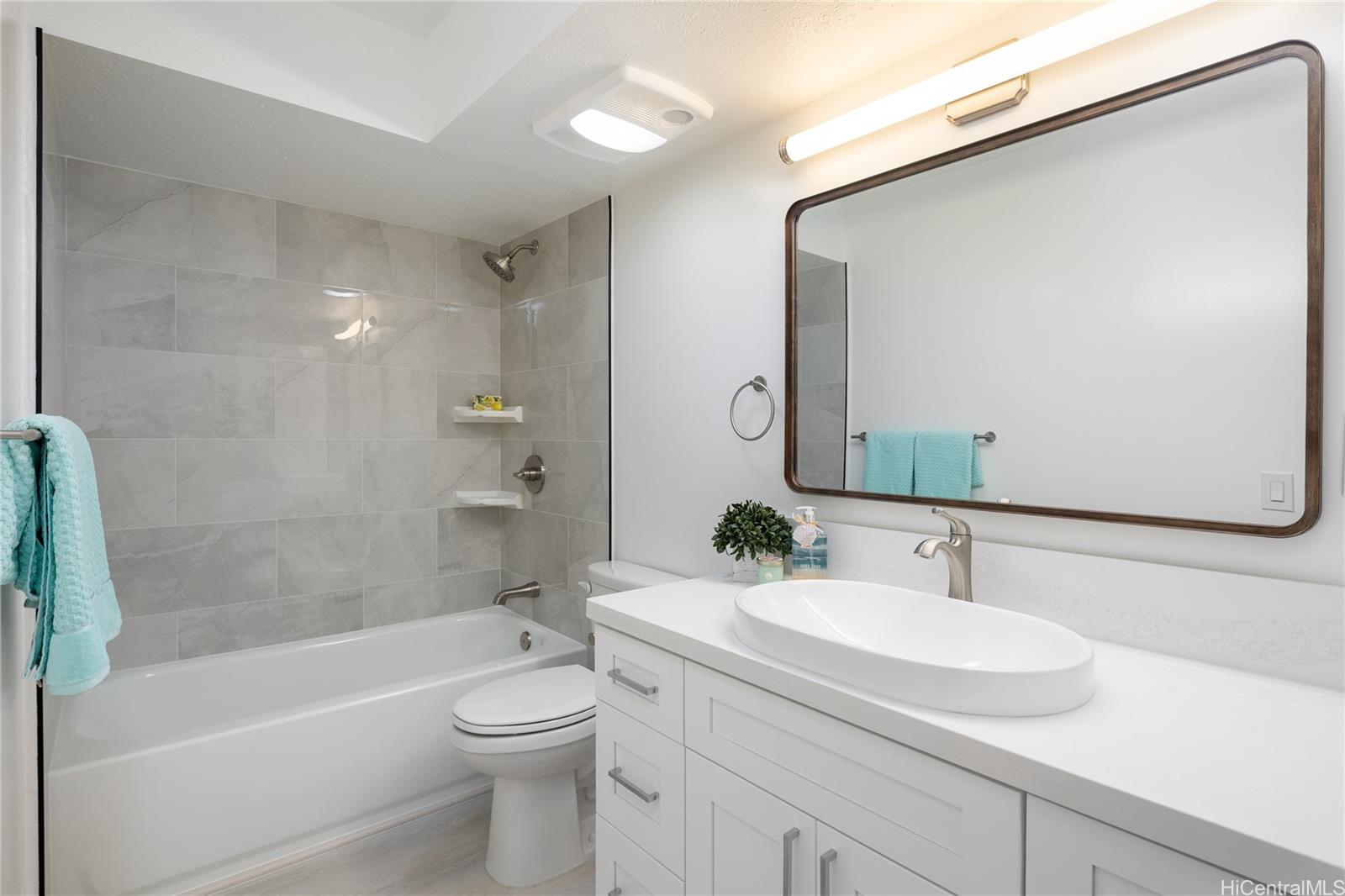 Keoni Ana condo # 703, Honolulu, Hawaii - photo 11 of 17