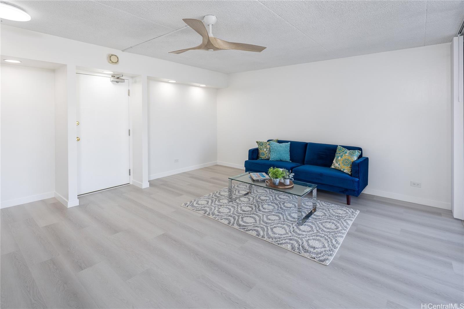 Keoni Ana condo # 703, Honolulu, Hawaii - photo 4 of 17