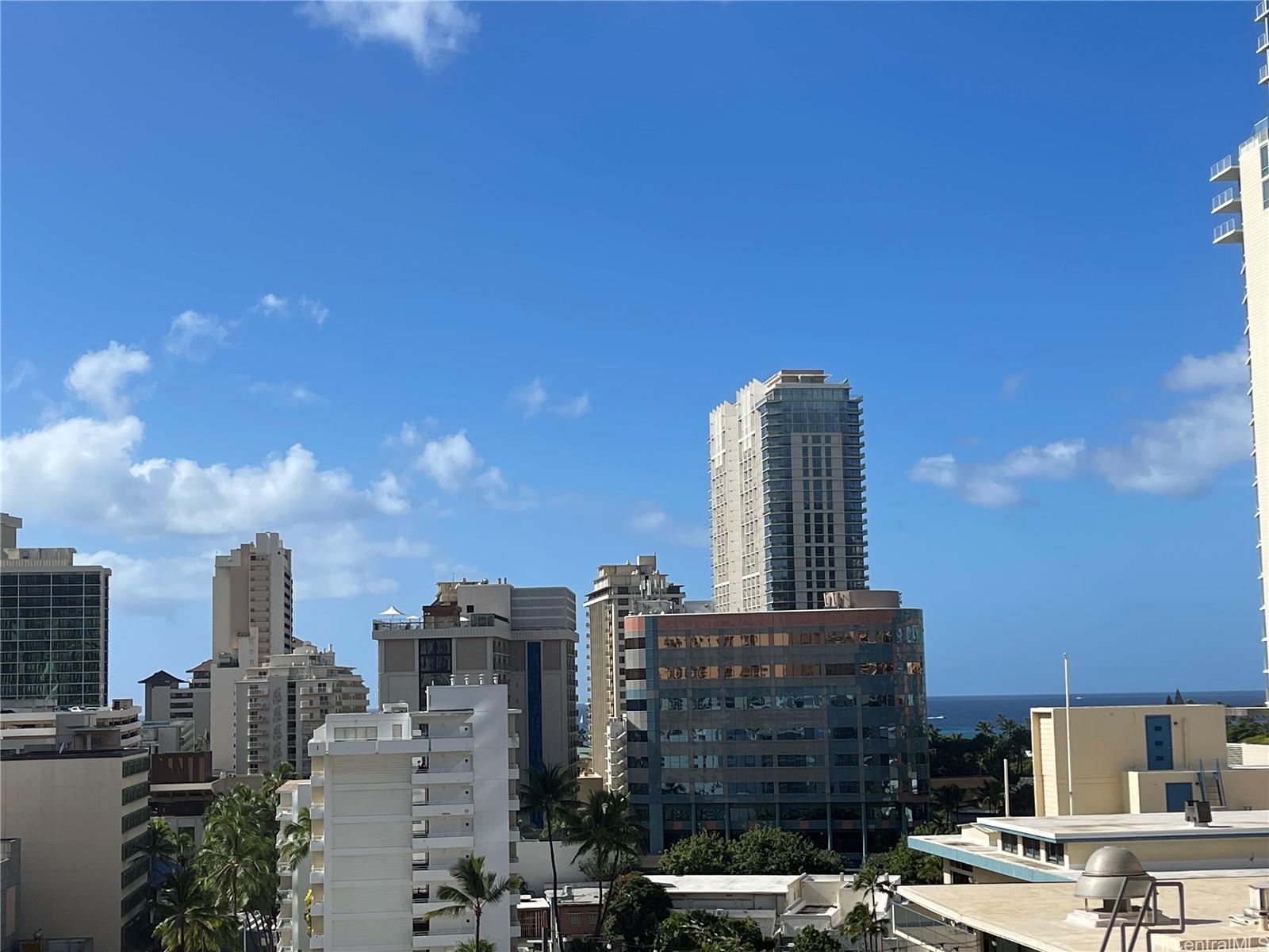 Aloha Towers condo # 1204(12D), Honolulu, Hawaii - photo 12 of 14