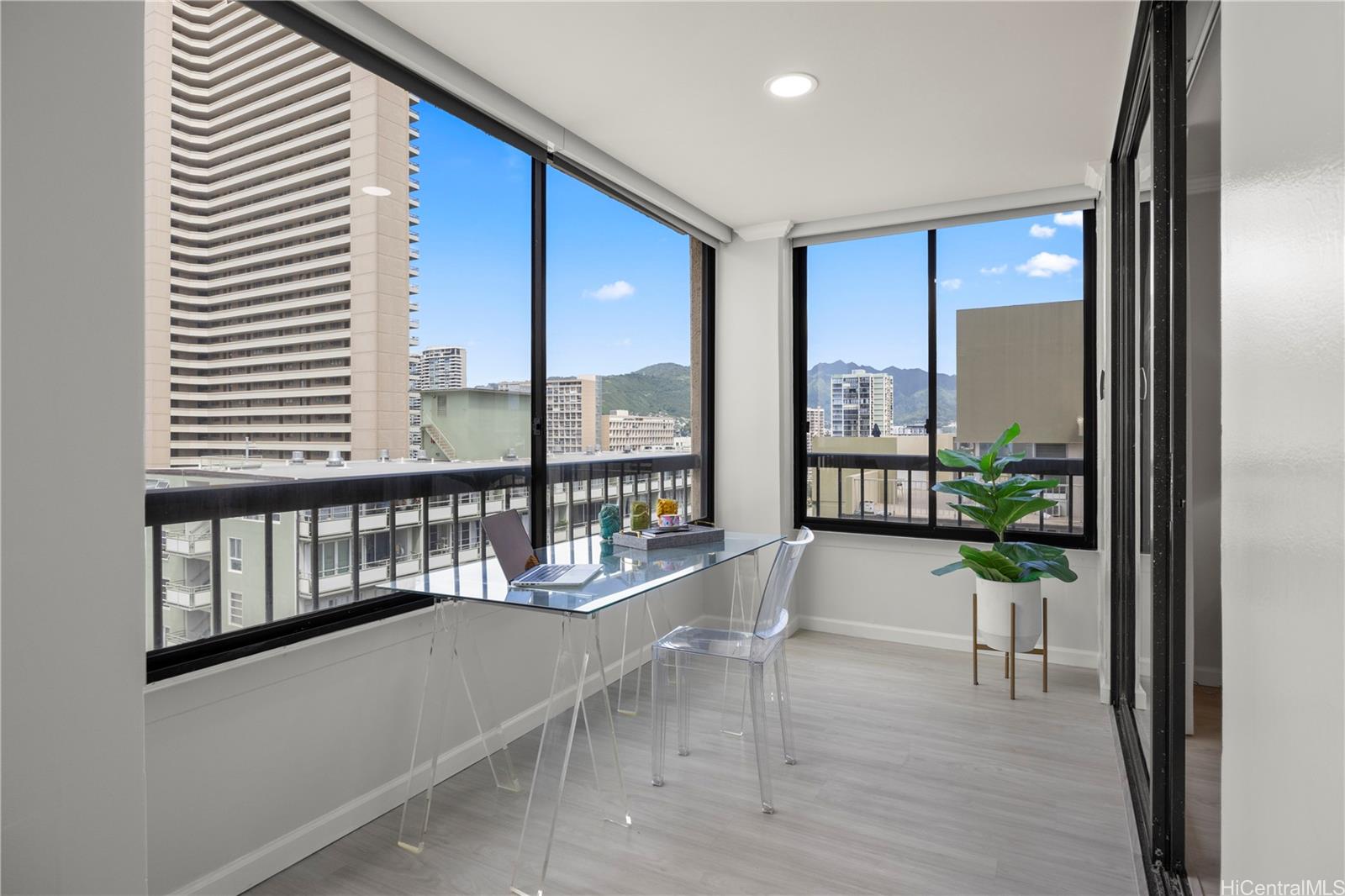 Aloha Towers condo # 1501, Honolulu, Hawaii - photo 14 of 25