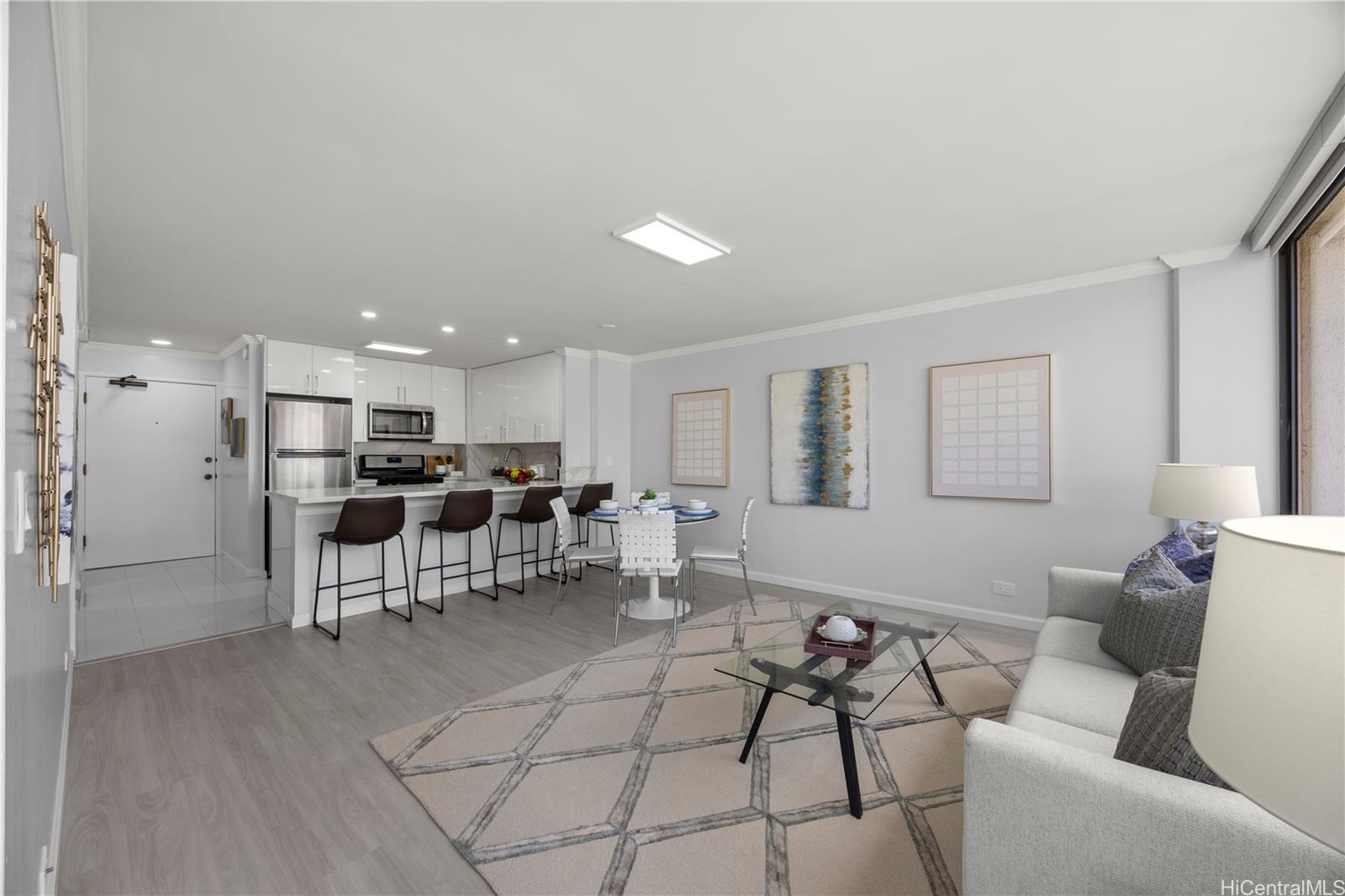 Aloha Towers condo # 1501, Honolulu, Hawaii - photo 4 of 25