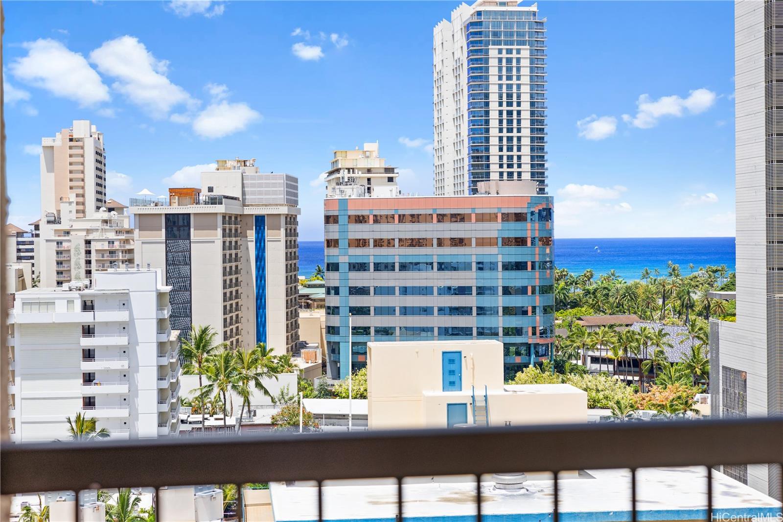 Aloha Towers condo # 1505, Honolulu, Hawaii - photo 15 of 25