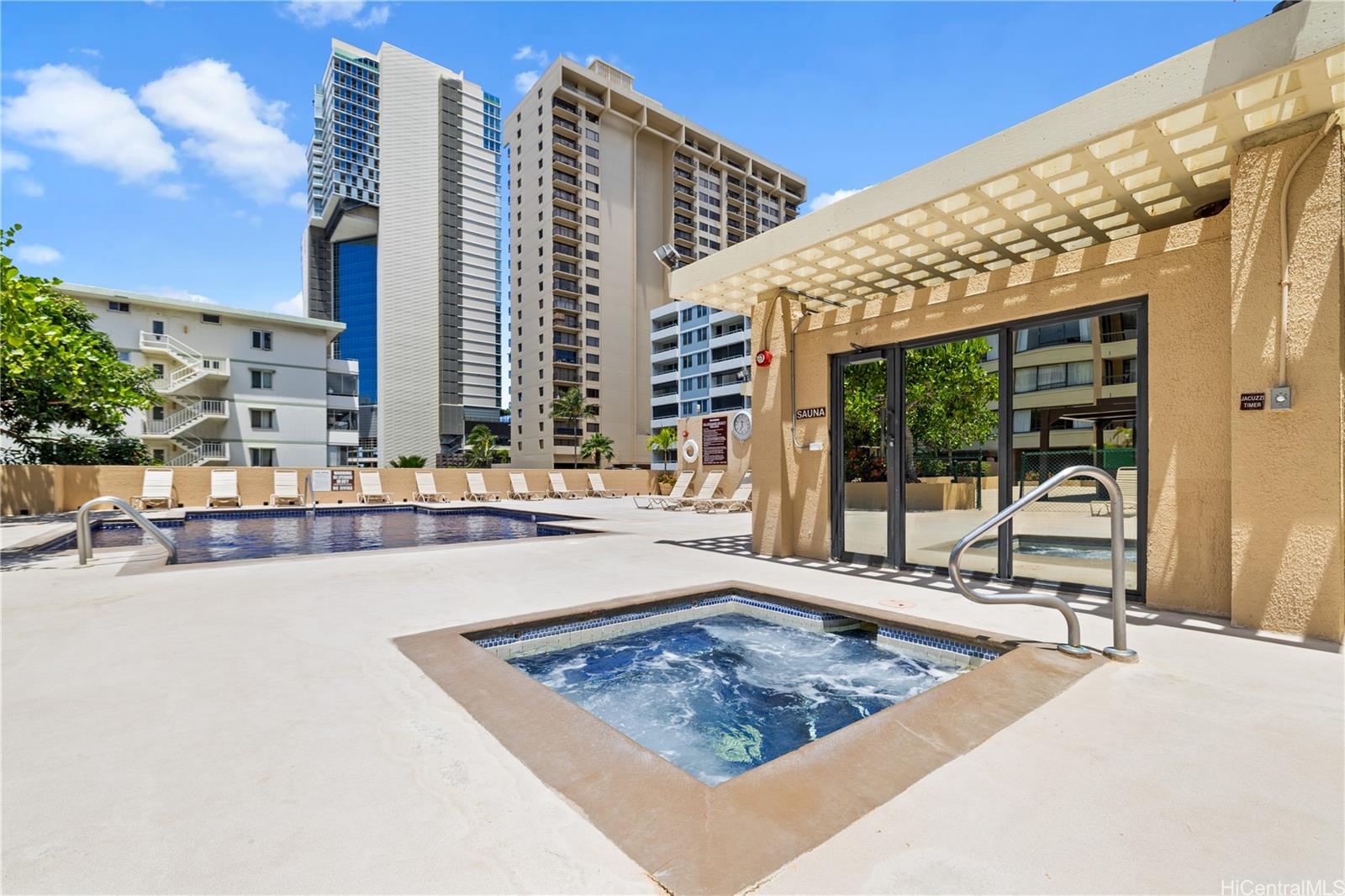 Aloha Towers condo # 1505, Honolulu, Hawaii - photo 21 of 25