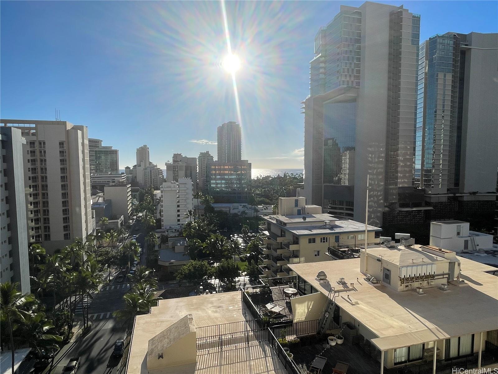 Aloha Towers condo # 1603 (16C), Honolulu, Hawaii - photo 11 of 13