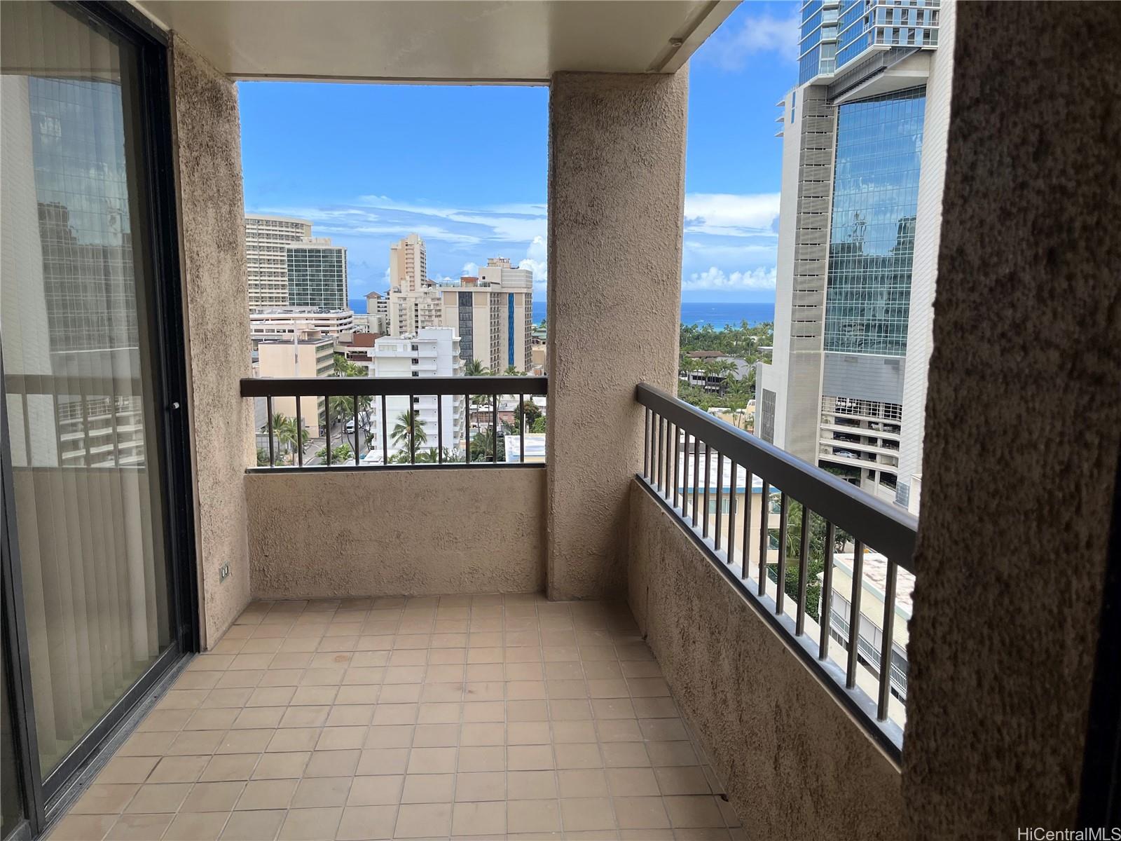 430 Lewers Street Honolulu - Rental - photo 5 of 17