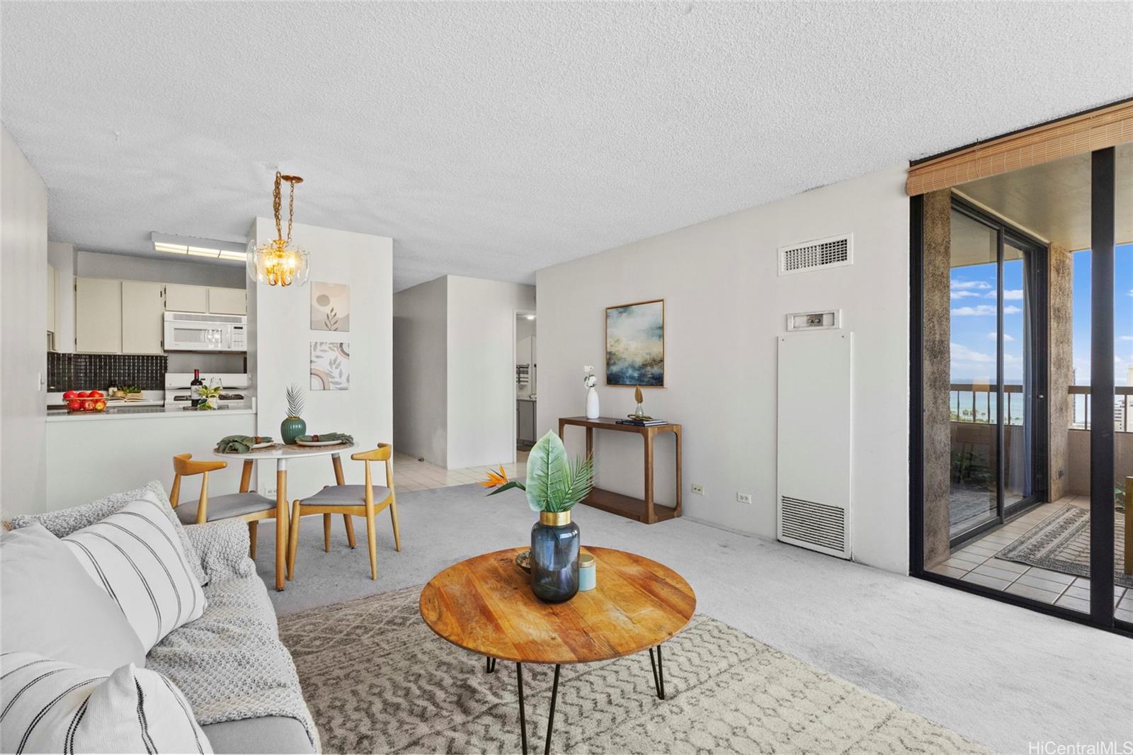 Aloha Towers condo # 2505, Honolulu, Hawaii - photo 3 of 19